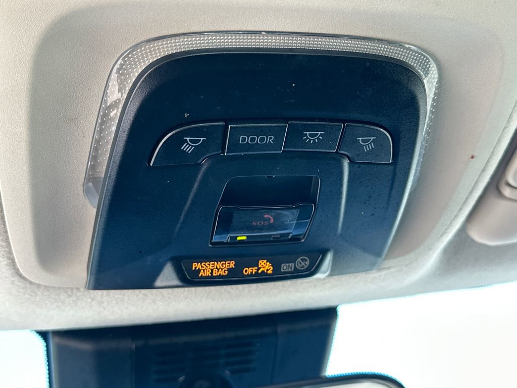 Used 2025 Toyota Corolla LE image 30