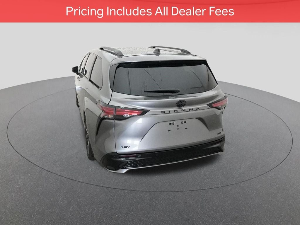 New 2026 Toyota Sienna XSE FWD image 7