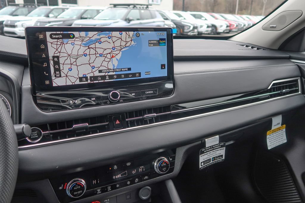 New 2026 Mitsubishi Outlander AWD image 32