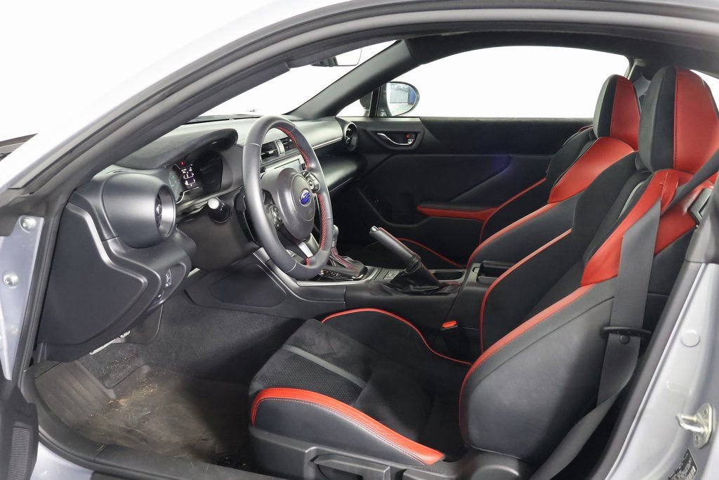 Used 2025 Subaru BRZ Limited RWD image 9