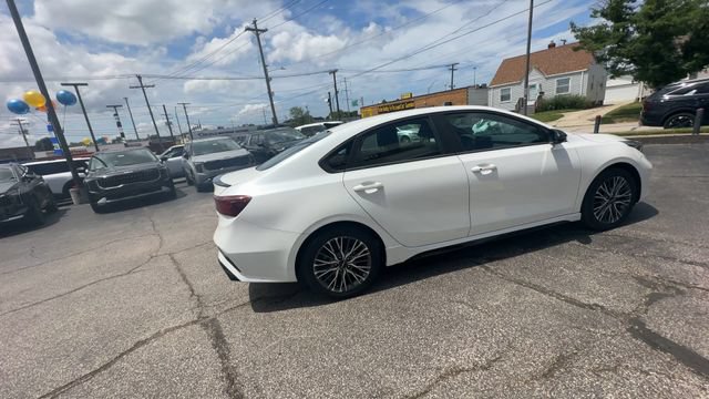 Certified 2023 Kia Forte GT-Line FWD image 9