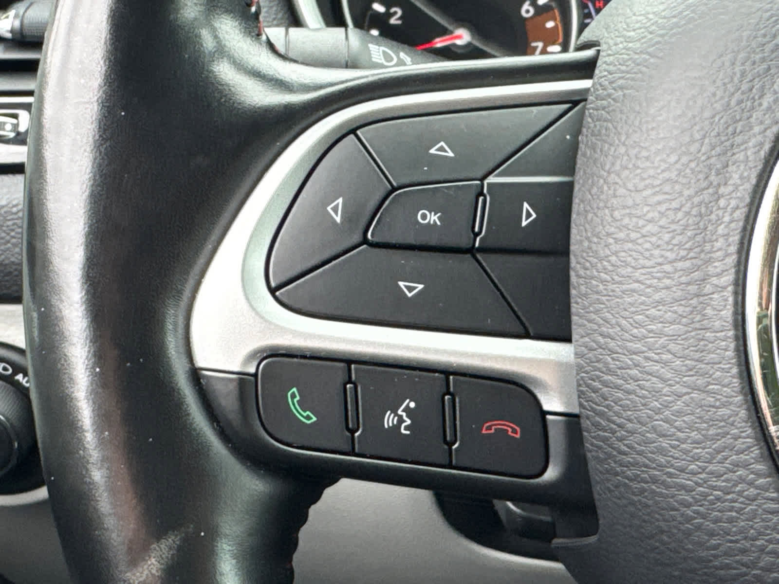 Used 2020 Jeep Compass Limited image 22