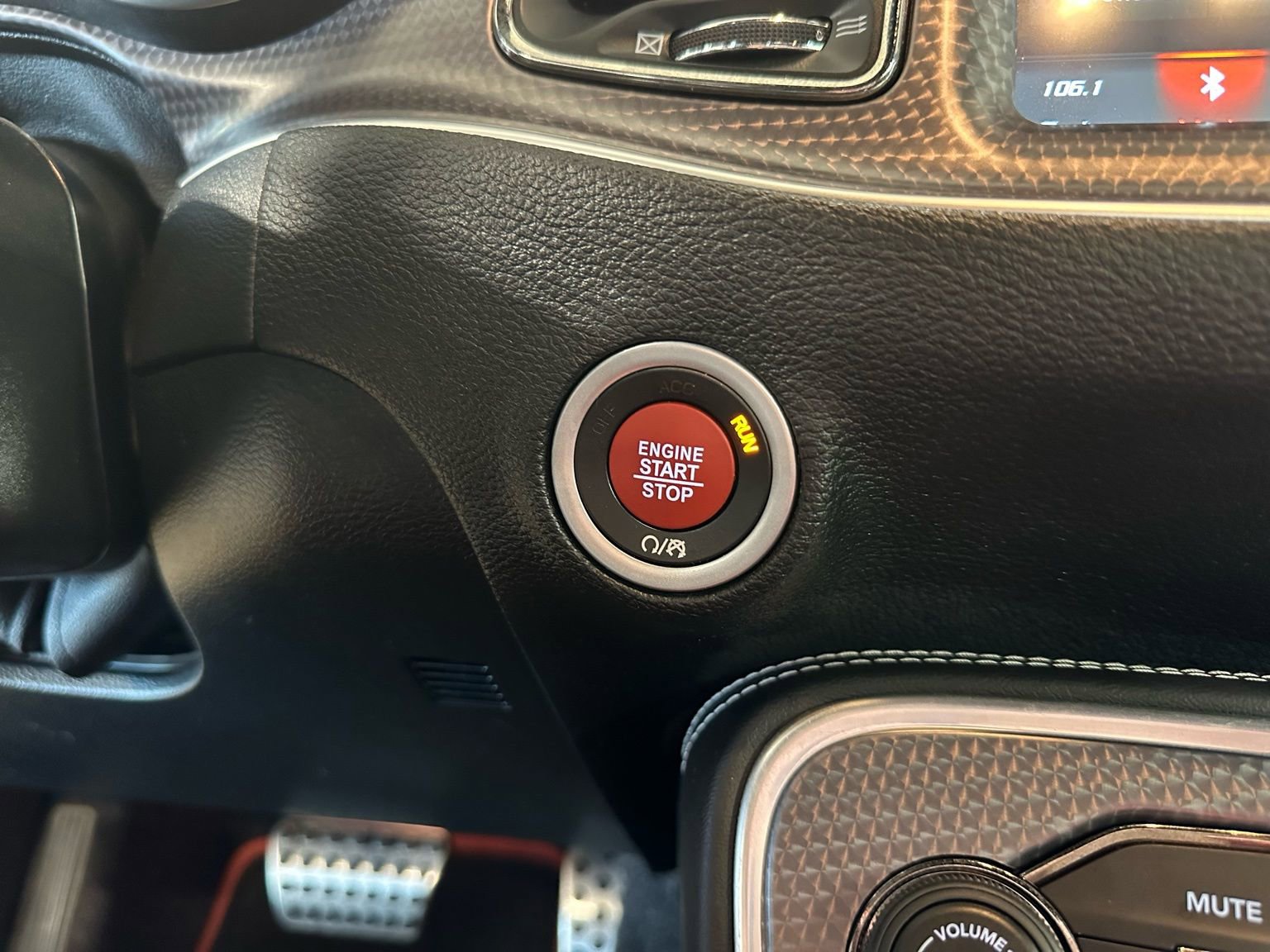 Used 2018 Dodge Challenger SRT Hellcat image 27