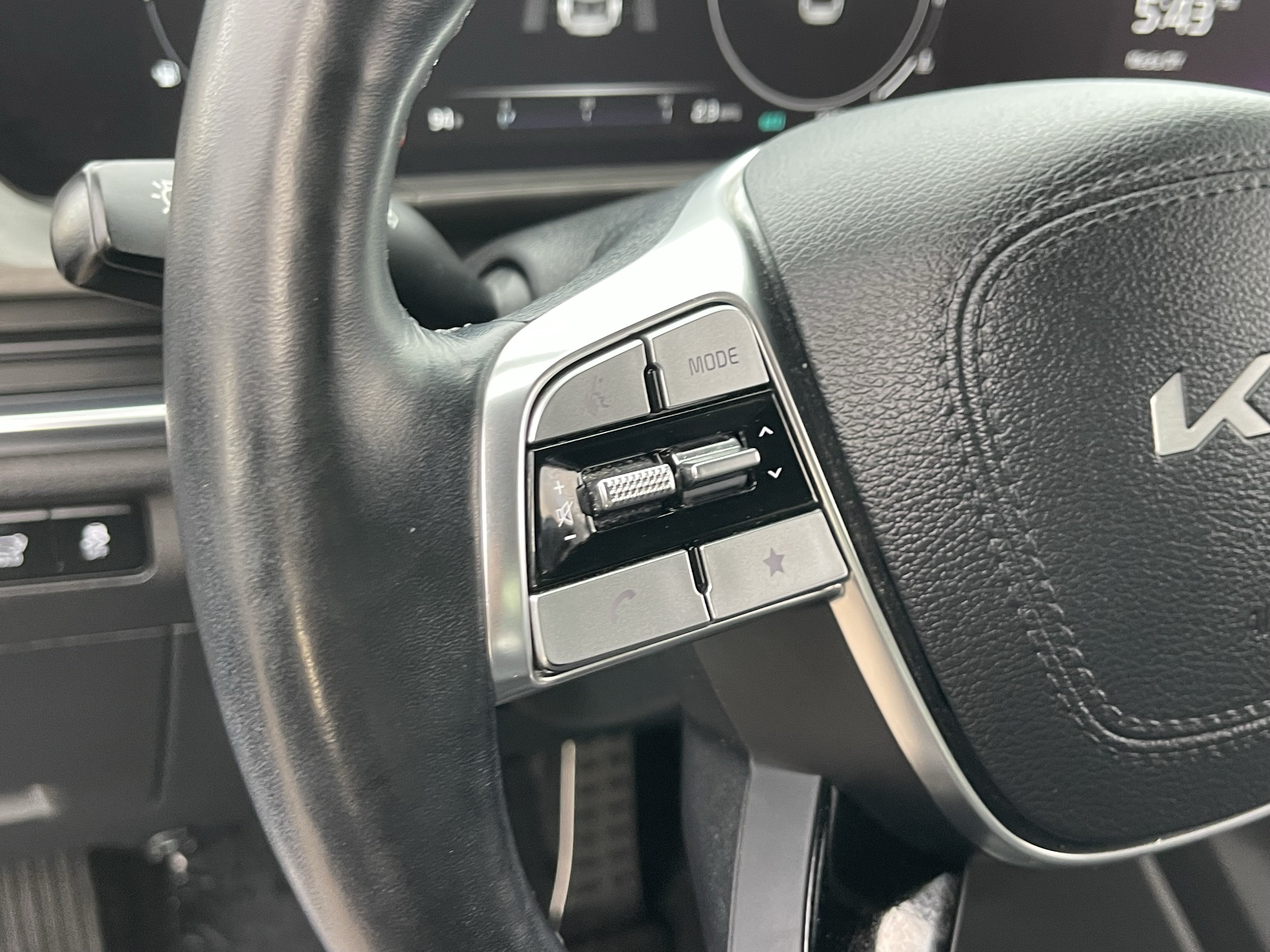 Certified 2024 Kia Telluride SX Prestige X-Pro AWD/4WD image 24