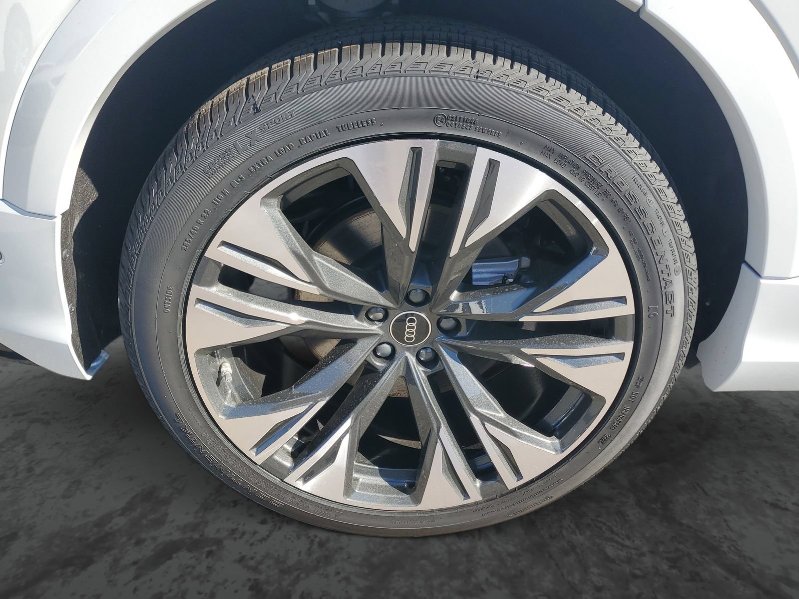 New 2026 Audi Q8 Premium Plus AWD/4WD image 5