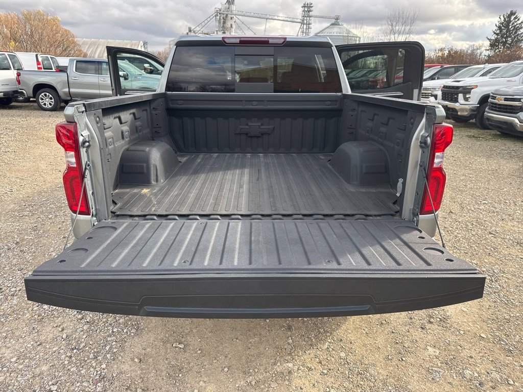 Used 2023 Chevrolet Silverado 1500 LTZ w/ LTZ Premium Package image 41