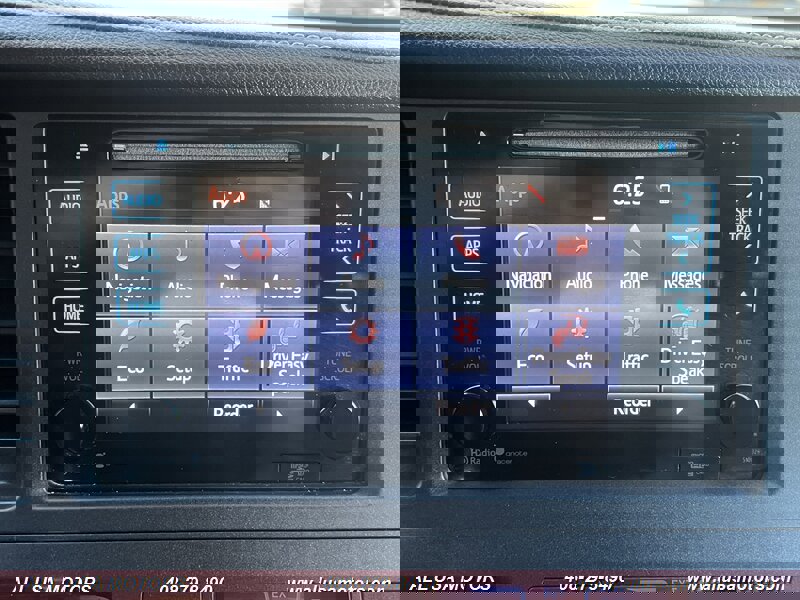 Used 2015 Toyota Sienna SE w/ SE Preferred Package FWD image 38