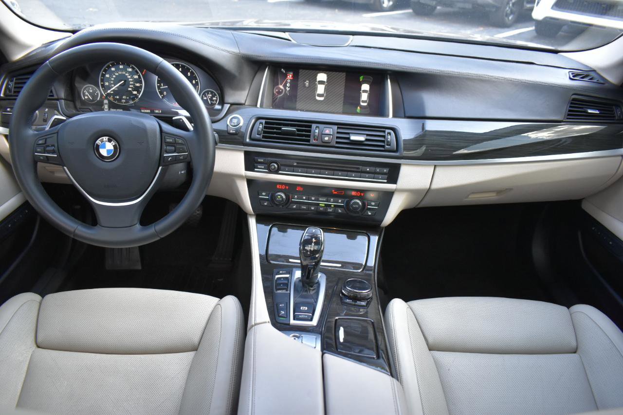 Used 2015 BMW 550i Sedan RWD image 11