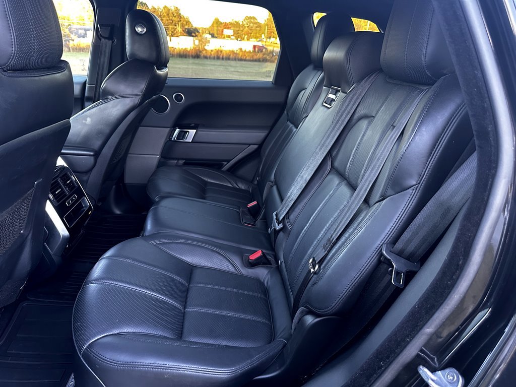 Used 2015 Land Rover Range Rover Sport HSE image 13