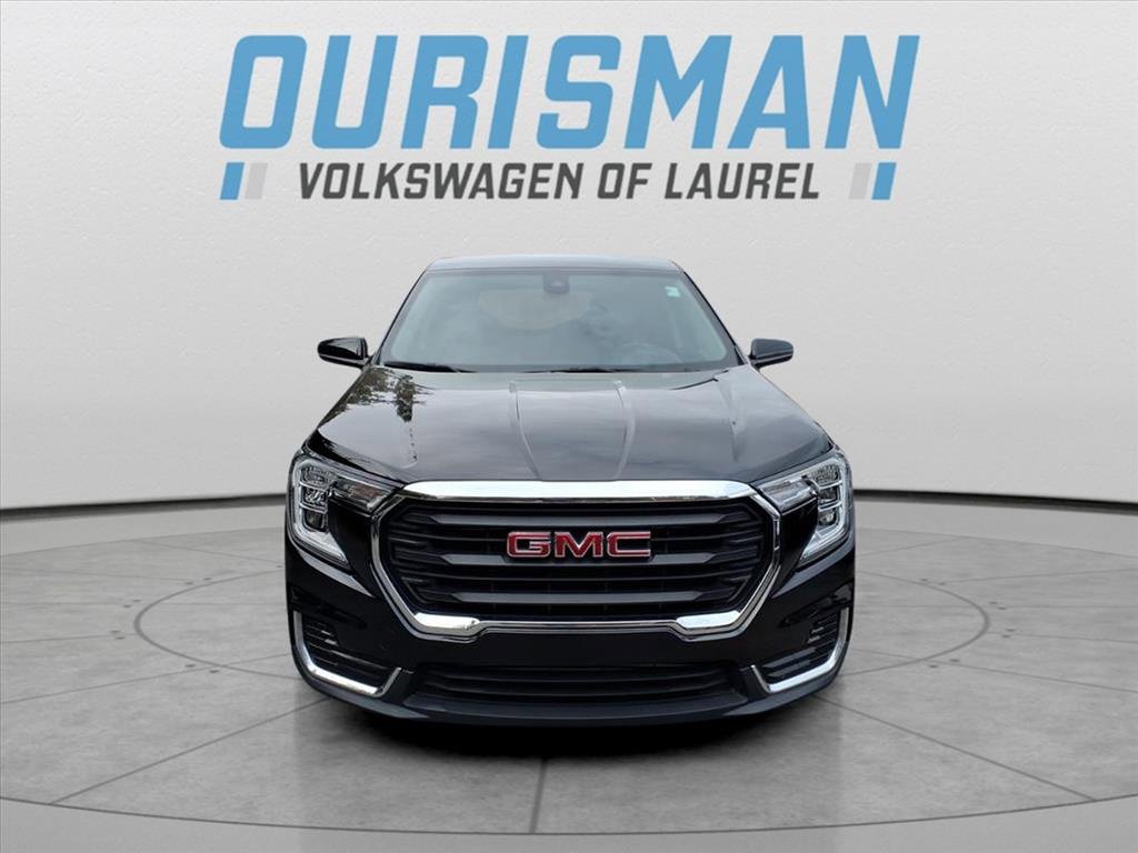 Used 2024 GMC Terrain SLE image 8