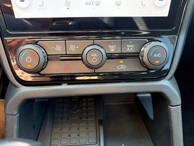 Used 2025 Ford Ranger XLT w/ Equipment Group 301A High image 11