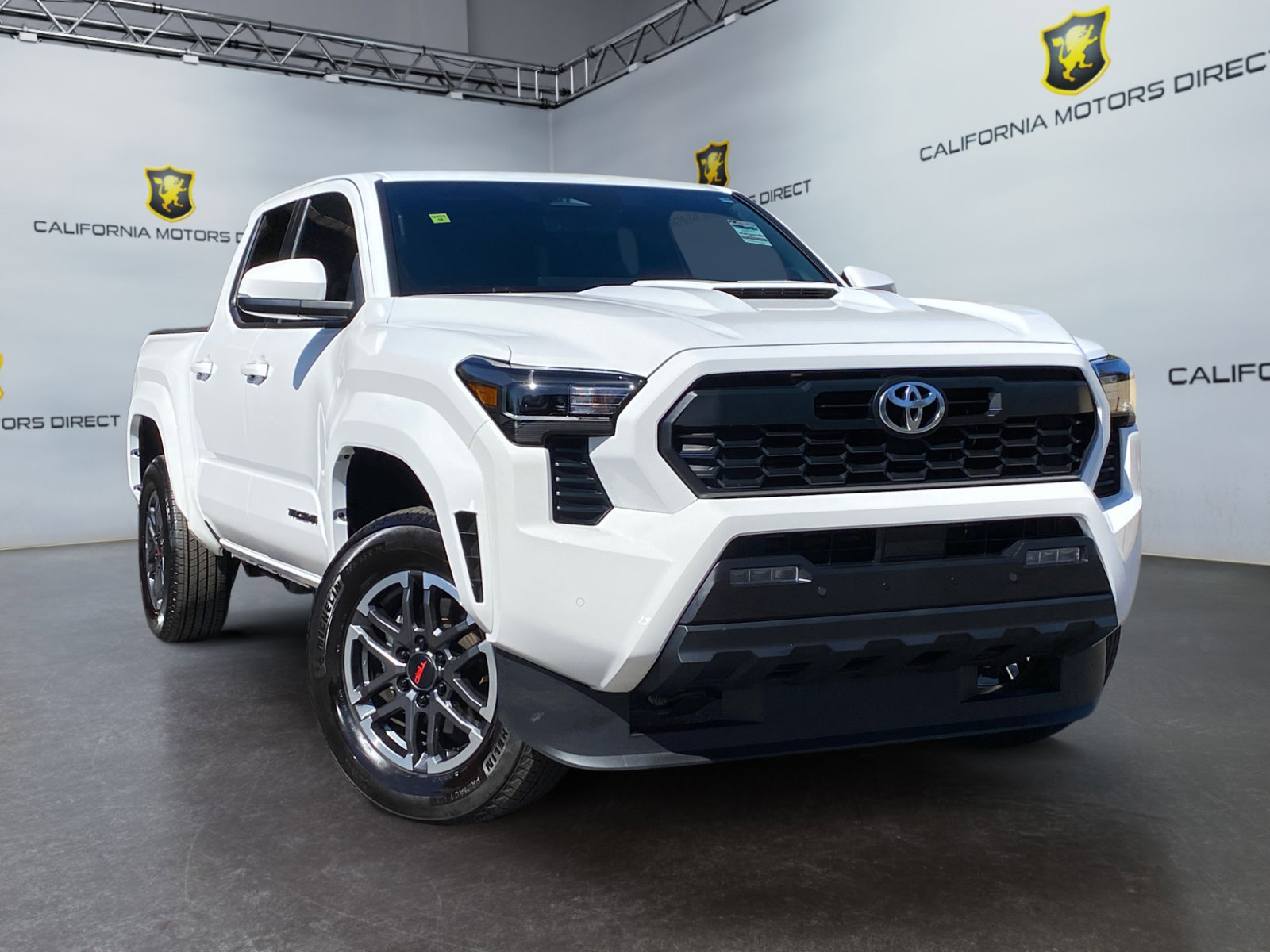 Used 2024 Toyota Tacoma TRD Sport image 3