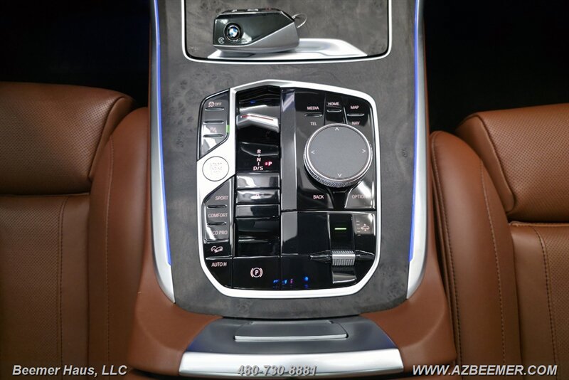 Used 2024 BMW X7 xDrive40i w/ M Sport Package AWD/4WD image 35