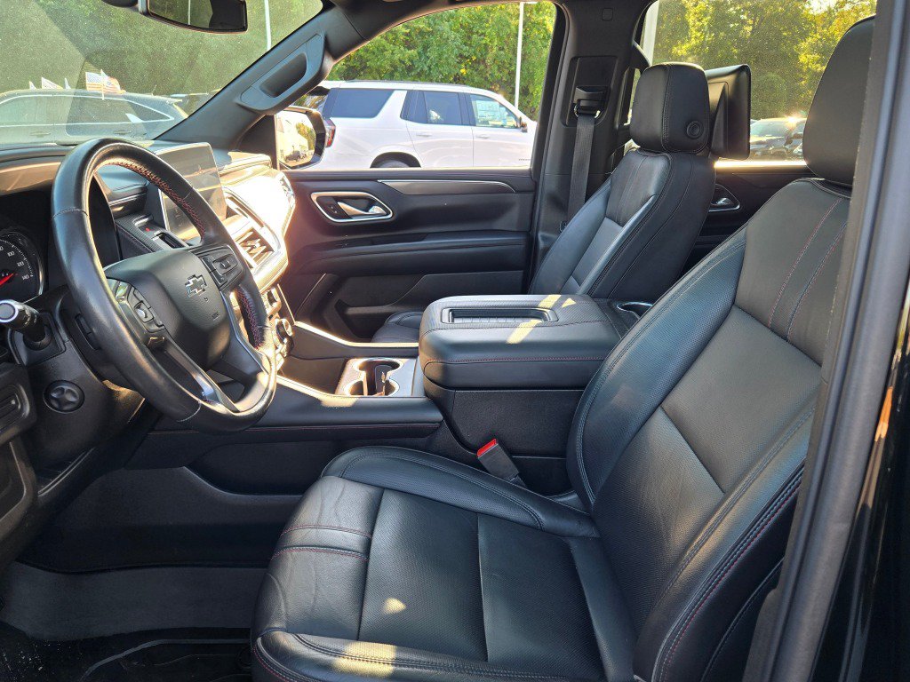 Certified 2021 Chevrolet Suburban RST w/ Luxury Package AWD/4WD image 25
