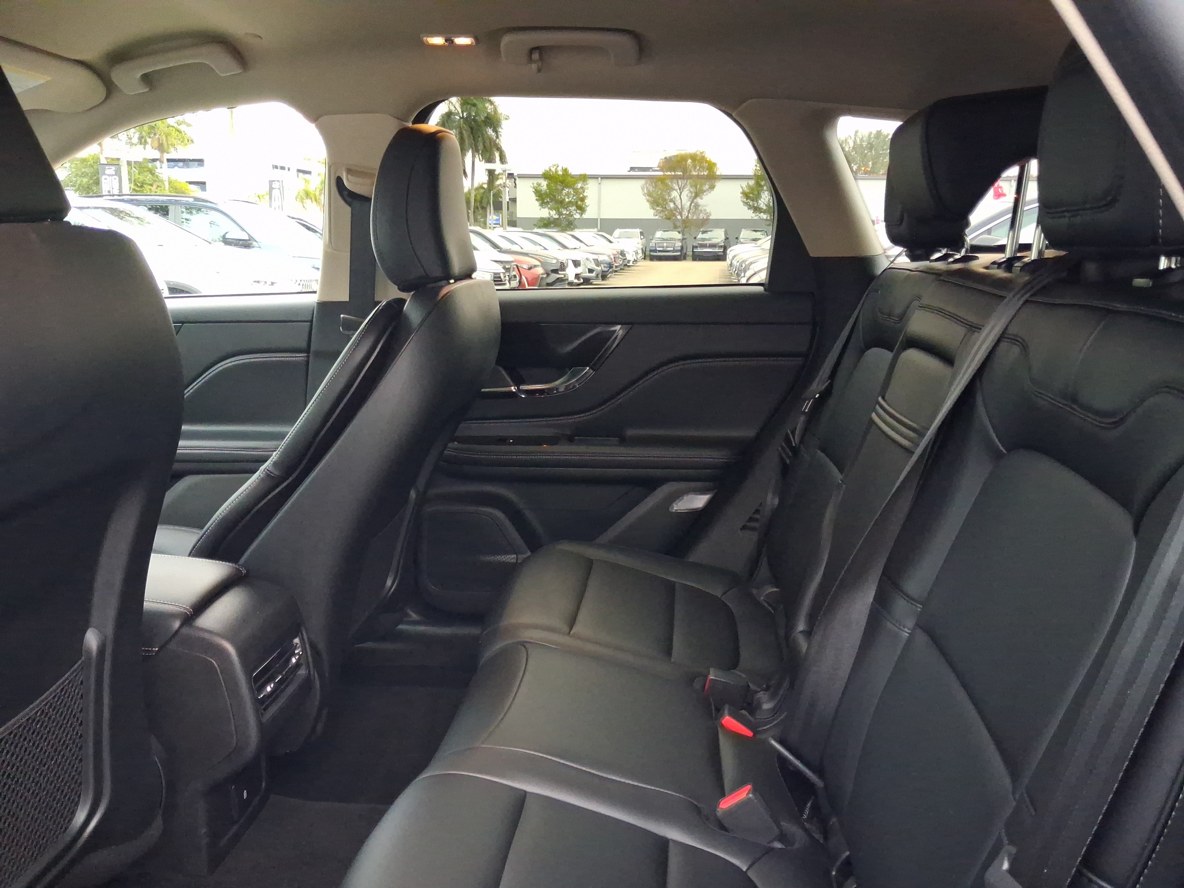 Certified 2024 Lincoln Corsair FWD image 6