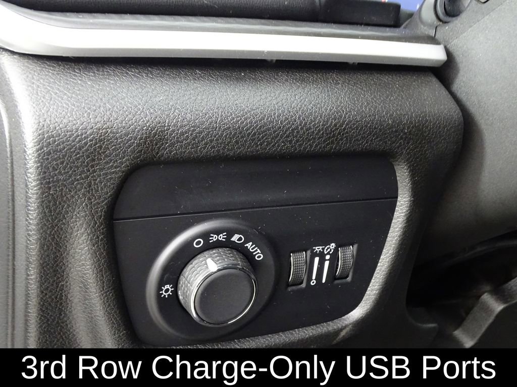 Used 2023 Jeep Grand Cherokee L Laredo image 19