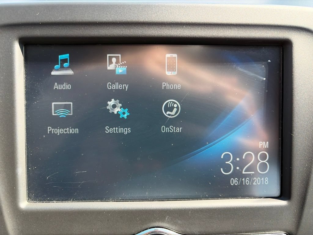 Used 2017 Chevrolet Malibu LT FWD image 12