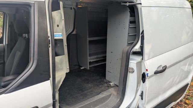 Used 2020 Ford Transit Connect XLT image 17