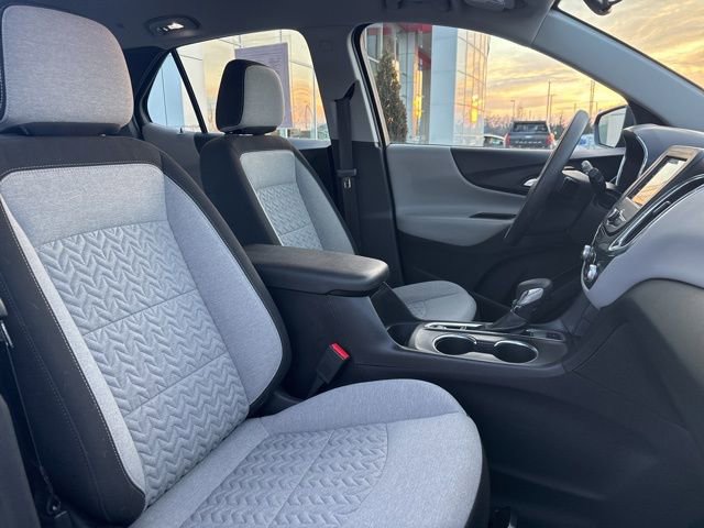Used 2023 Chevrolet Equinox LS image 23