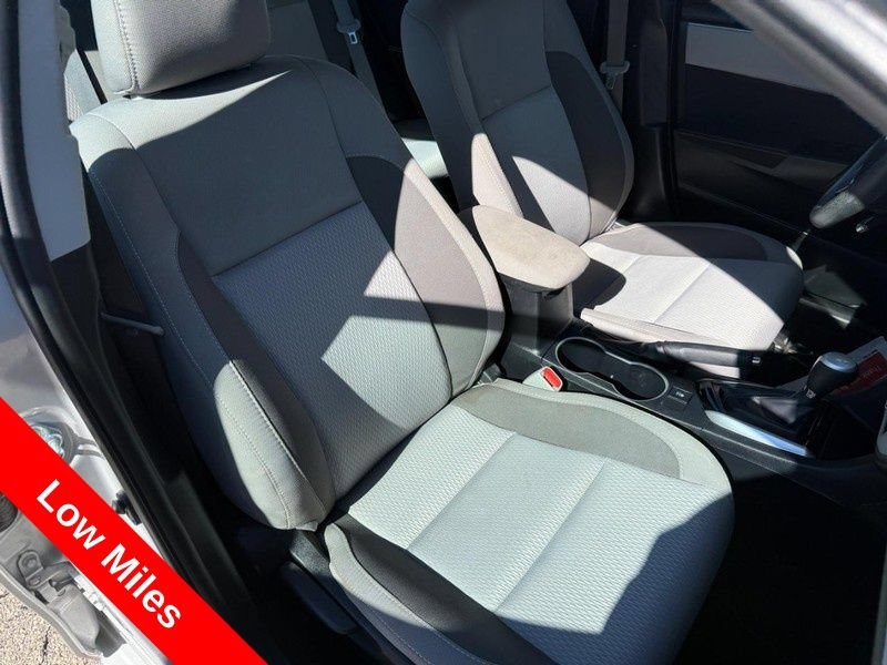 Used 2017 Toyota Corolla LE w/ Carpet Mat Package (TMS) FWD image 11
