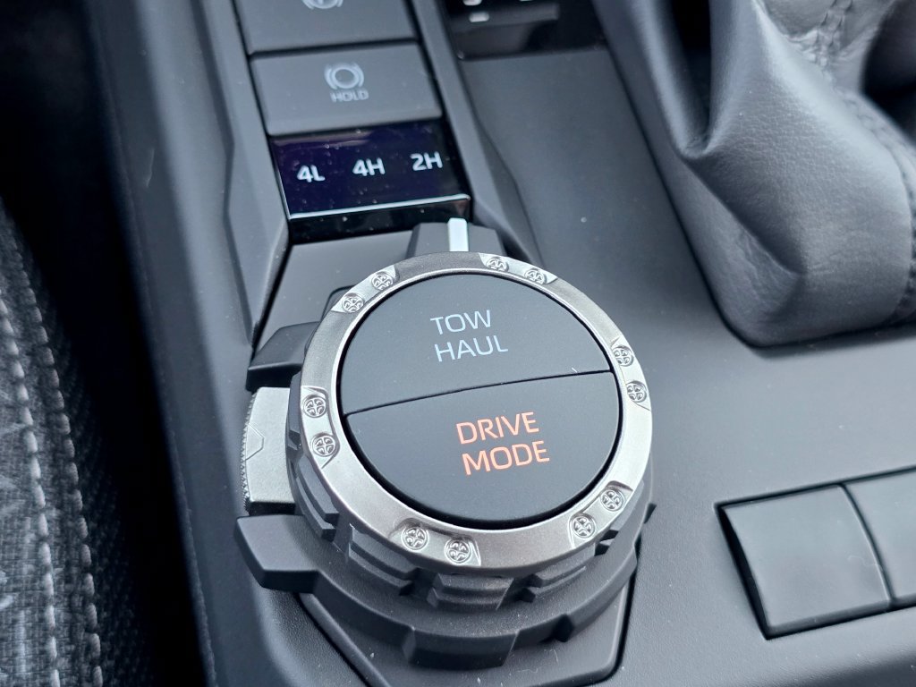 New 2026 Toyota 4Runner SR5 AWD/4WD image 8