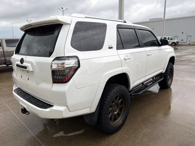 Used 2016 Toyota 4Runner SR5 AWD/4WD image 8