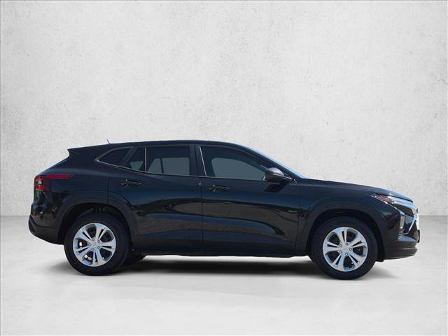 Used 2024 Chevrolet Trax LS FWD image 4