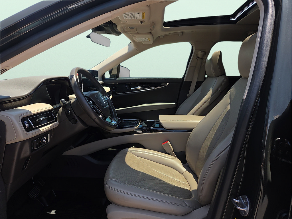 Used 2022 Lincoln Nautilus Reserve w/ Luxury Package FWD image 16