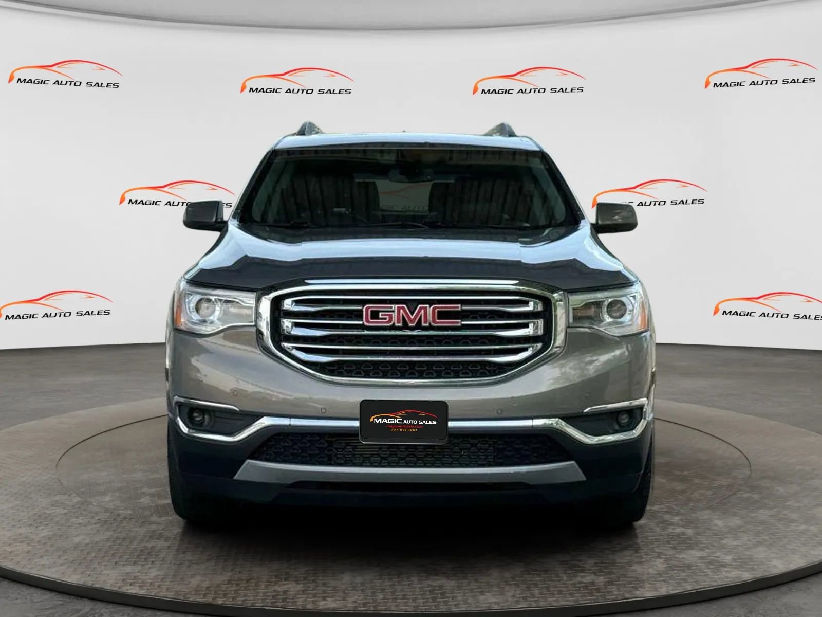 Used 2019 GMC Acadia SLT w/ LPO, Floor Liner Package image 3