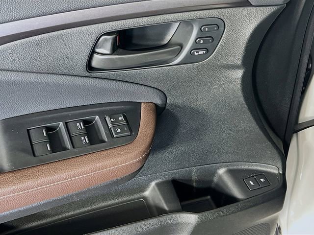 Used 2024 Honda Passport EX-L image 12