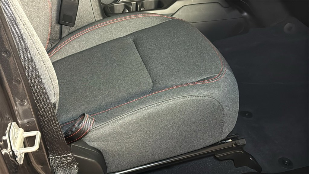 Used 2024 Jeep Wrangler Unlimited Rubicon w/ Technology Group image 13