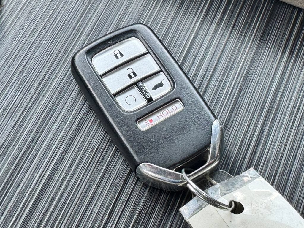 Used 2019 Honda Pilot Touring image 39
