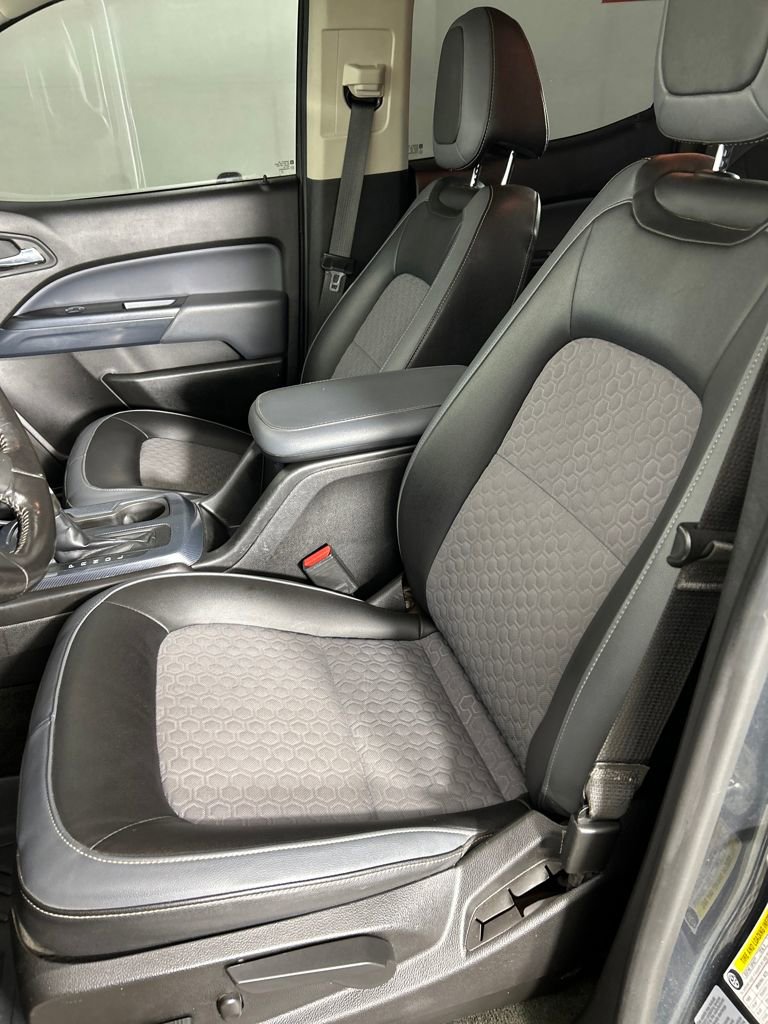 Used 2017 Chevrolet Colorado Z71 image 13