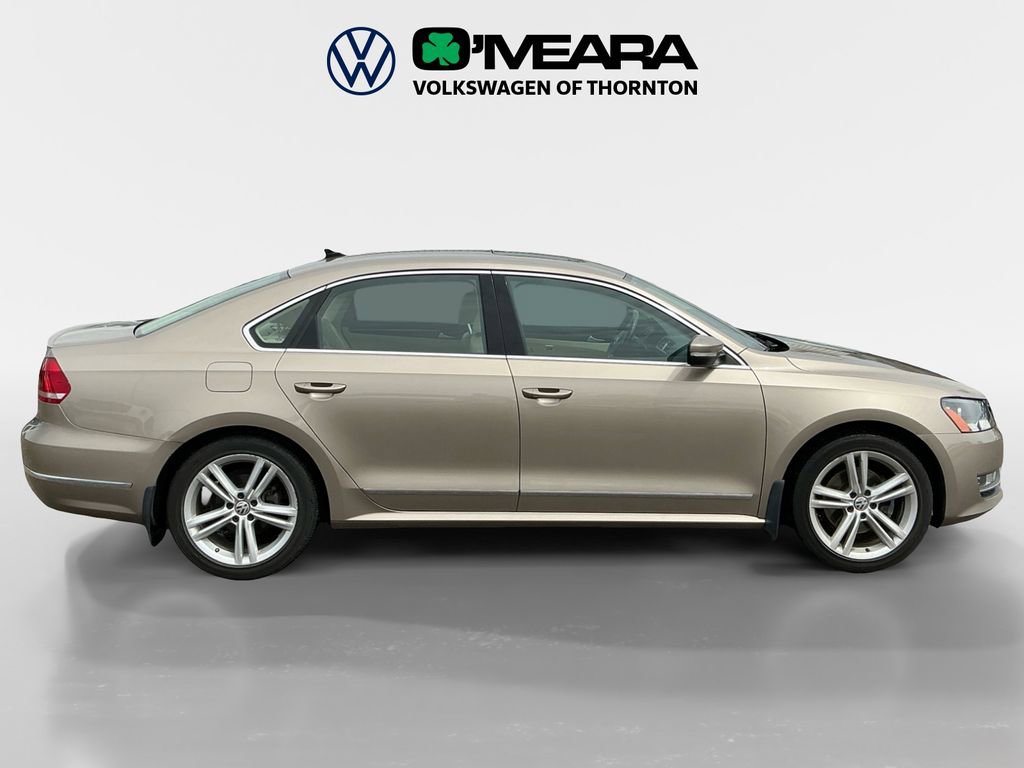 Used 2015 Volkswagen Passat TDI SEL Premium FWD image 6