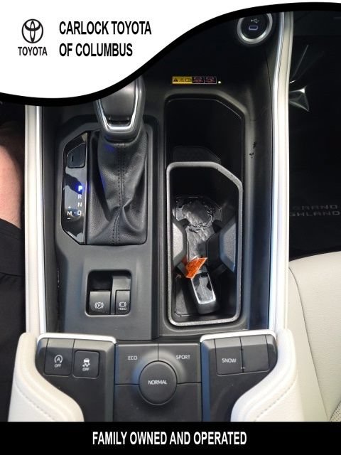 Used 2025 Toyota Grand Highlander FWD image 27