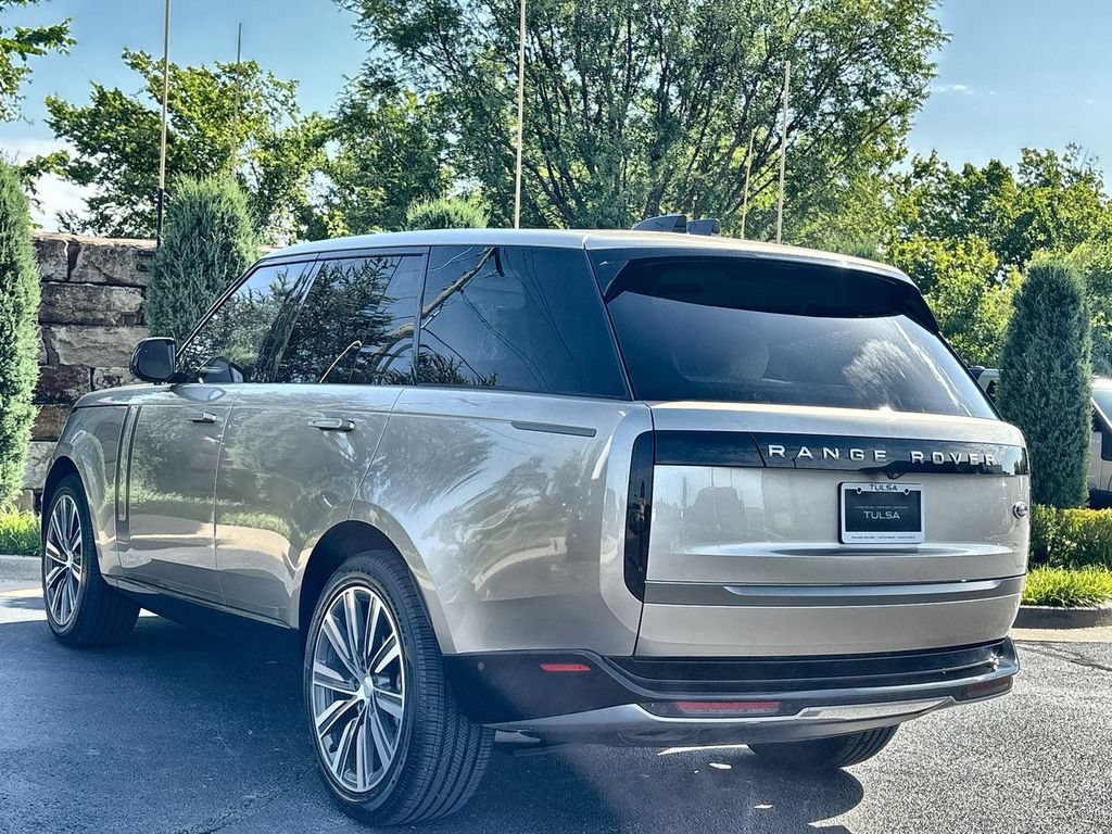 Certified 2023 Land Rover Range Rover SE AWD/4WD image 3