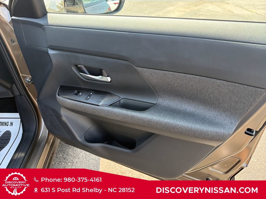 Certified 2026 Nissan Kicks SV w/ Charging Package FWD image 36