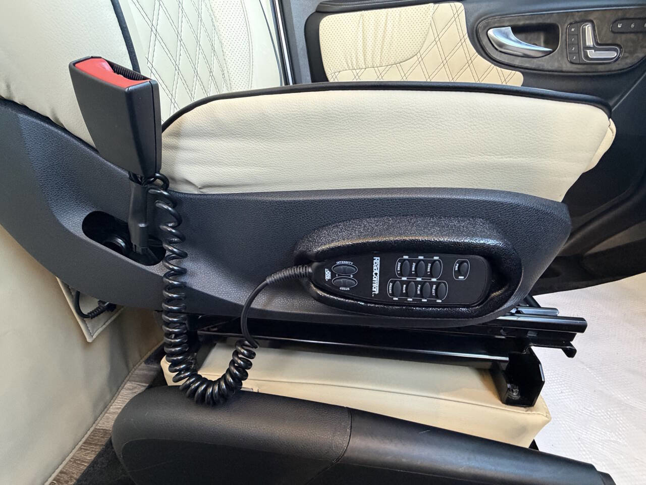 Used 2019 Mercedes-Benz Sprinter 170 image 25