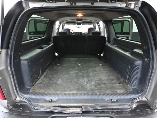 Used 2002 Chevrolet Suburban LS AWD/4WD image 33