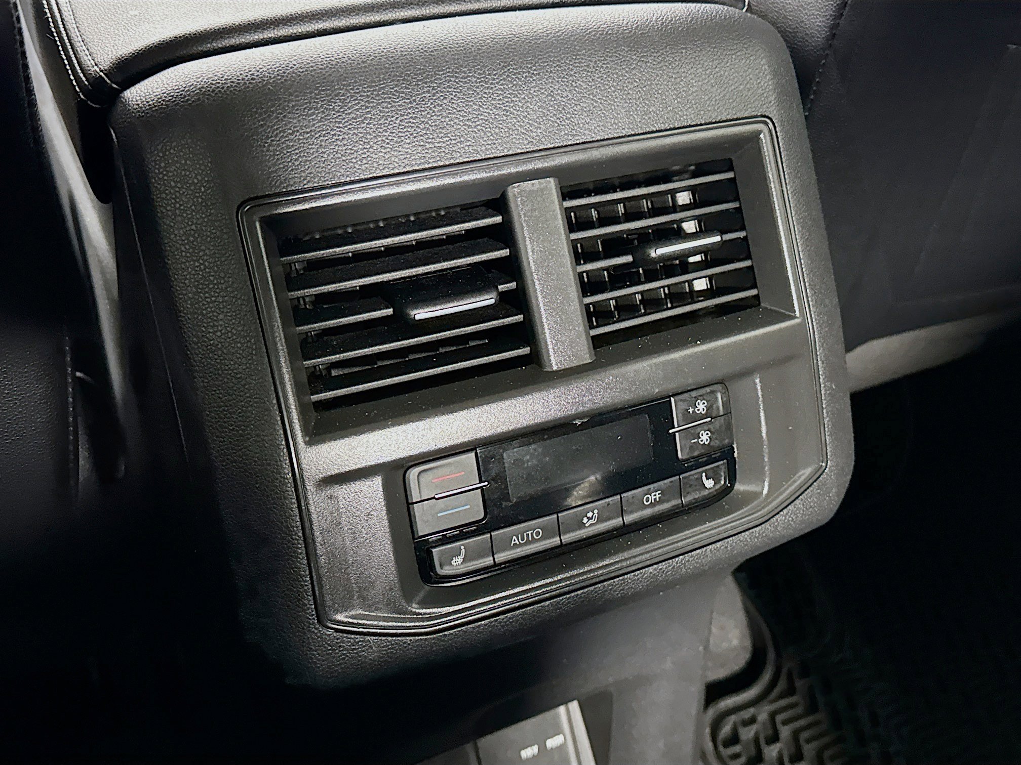 Used 2023 Volkswagen Atlas SEL Premium image 27