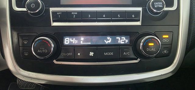 Used 2017 Nissan Altima 2.5 SV image 19