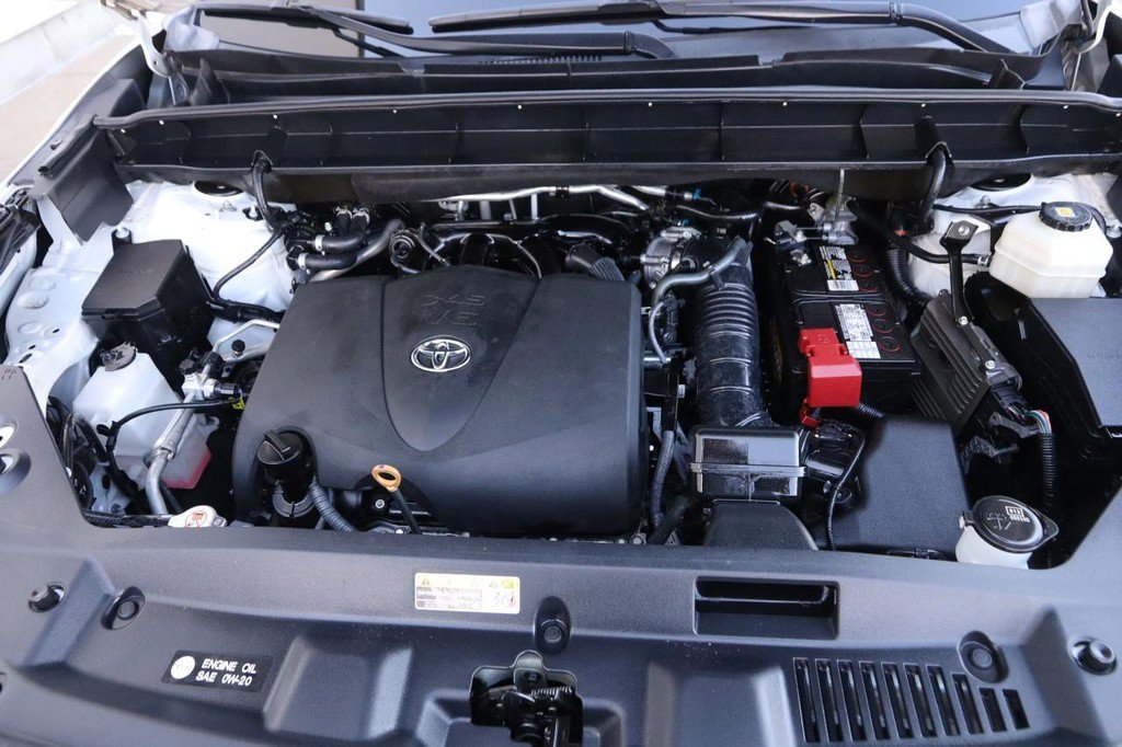 Used 2021 Toyota Highlander Platinum image 29