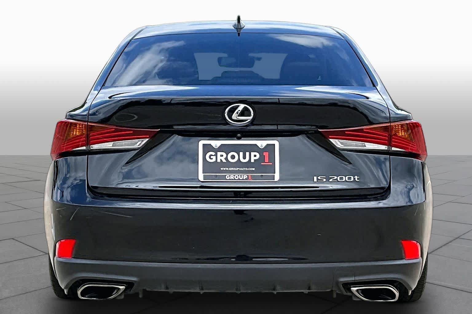 Used 2017 Lexus IS 200t RWD image 5