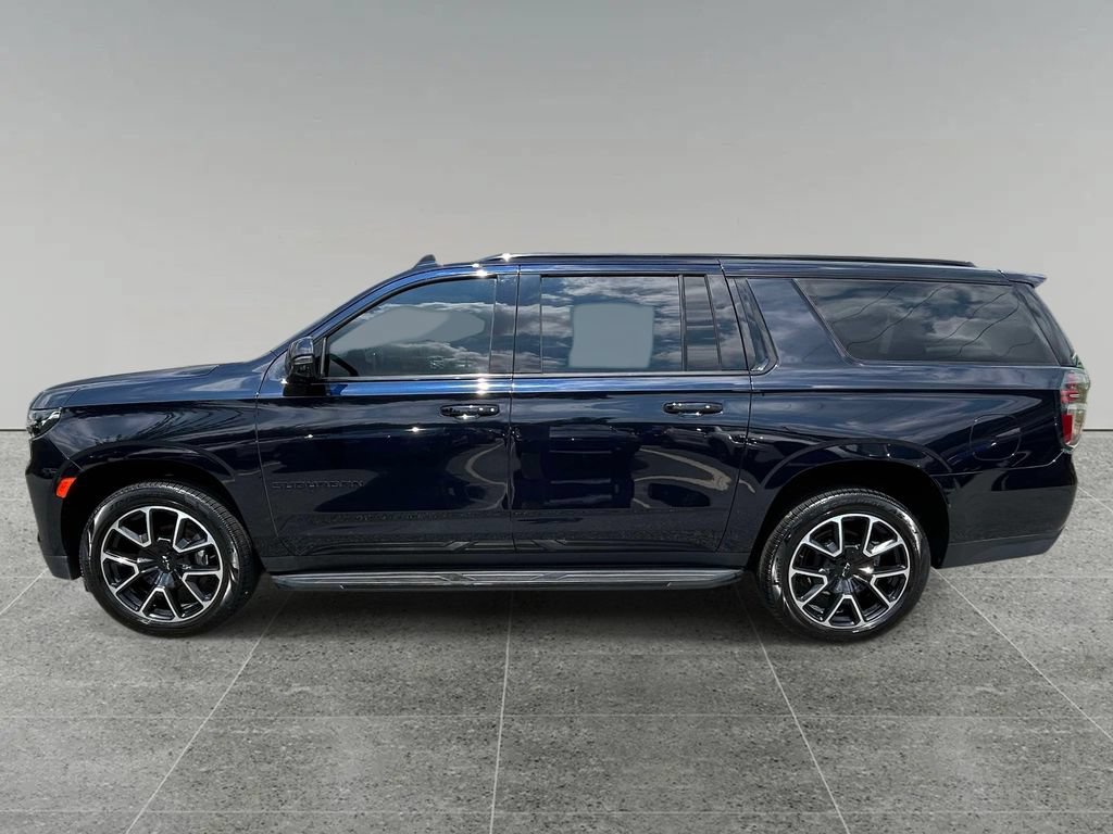 Used 2021 Chevrolet Suburban RST w/ Luxury Package RWD image 2