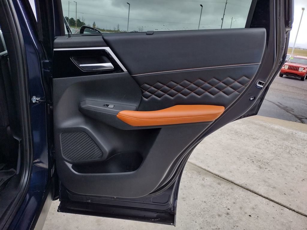 Used 2022 Mitsubishi Outlander SEL image 18