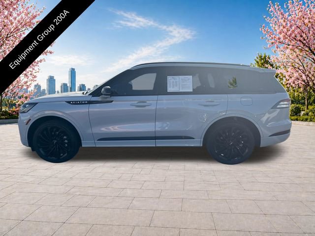 Used 2025 Lincoln Aviator Reserve w/ Jet Appearance Package AWD/4WD image 3