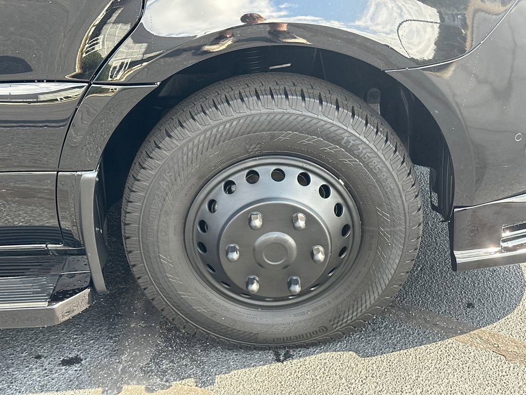 New 2025 Mercedes-Benz Sprinter 3500 image 13