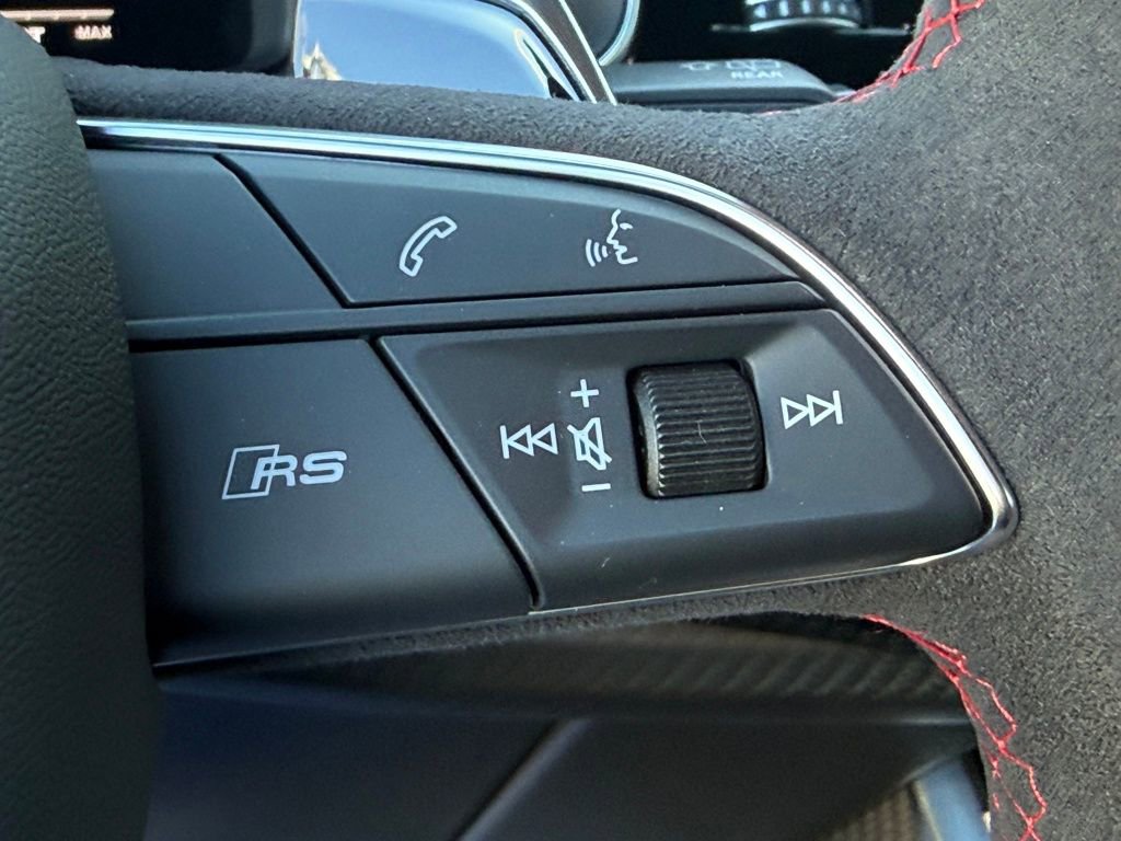 Used 2024 Audi RS Q8 w/ Black Optic Package image 24