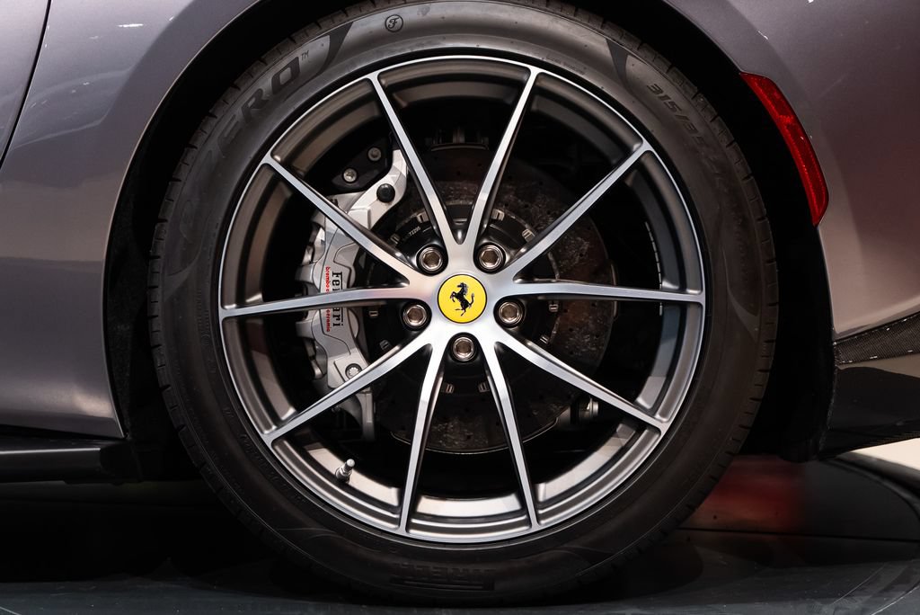 Certified 2021 Ferrari 812 GTS RWD image 15