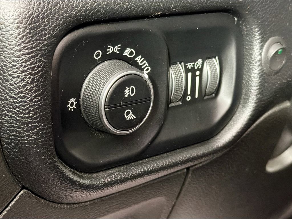 Used 2019 RAM 1500 Sport w/ Level 2 Equipment Group AWD/4WD image 10